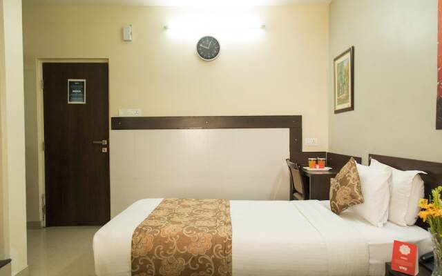 OYO 9043 Peanut Inn