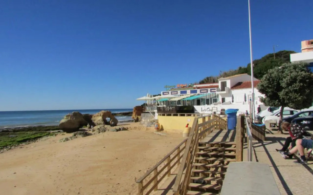 Pomba Branca (4-6 per.) Piscina, 500m Praia