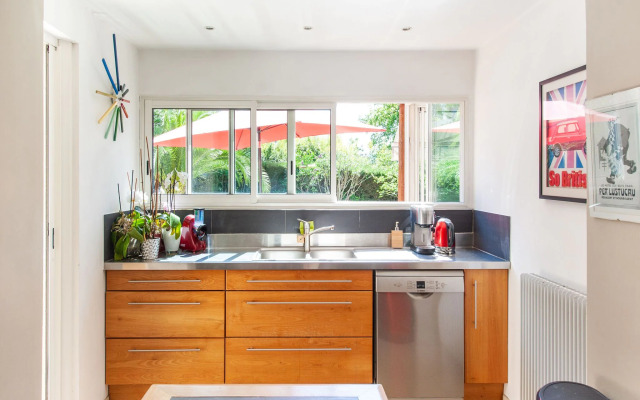 Modern Villa in Mougins With Private Pool