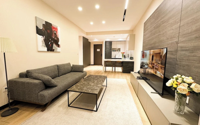 May Seven Service Apartment