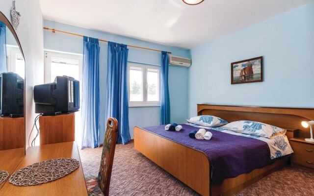 Beautiful Home in Vrsi With 4 Bedrooms, Wifi and Outdoor Swimming Pool