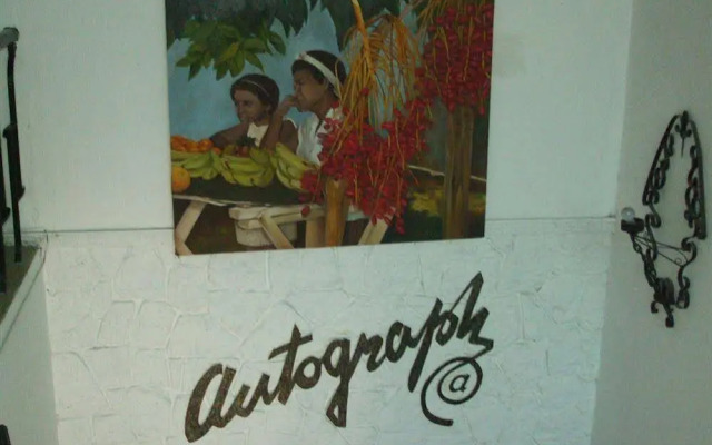 Autograph Lodge