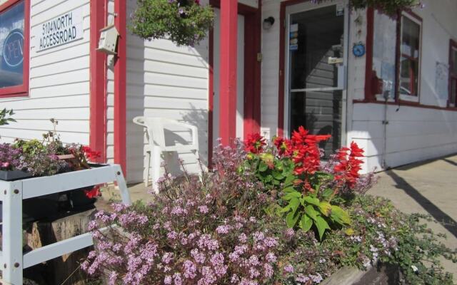 Chetwynd Court Motel