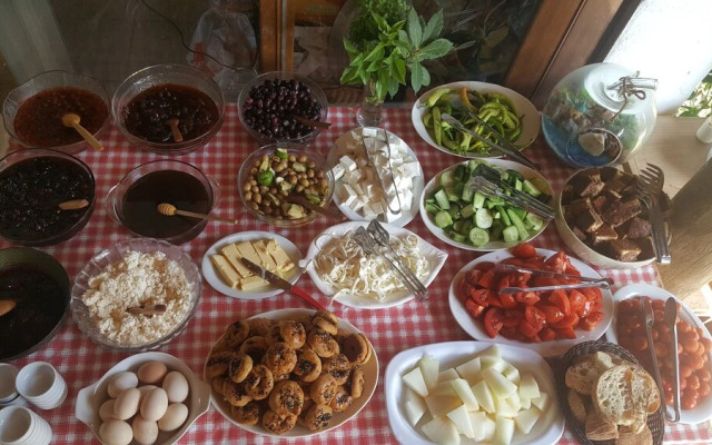 Mengen Konaklari