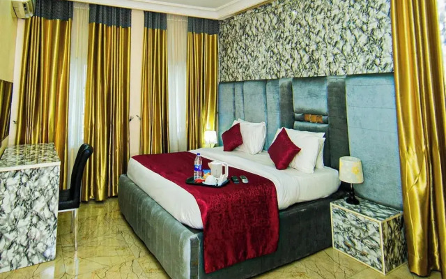 Apartment 550