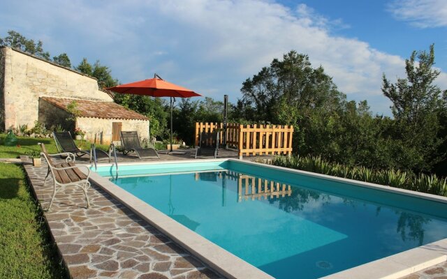 Holiday Home Mavrici - Two Bedroom Holiday Home with Pool