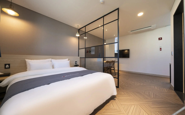 Sokcho Brooklyn Hotel