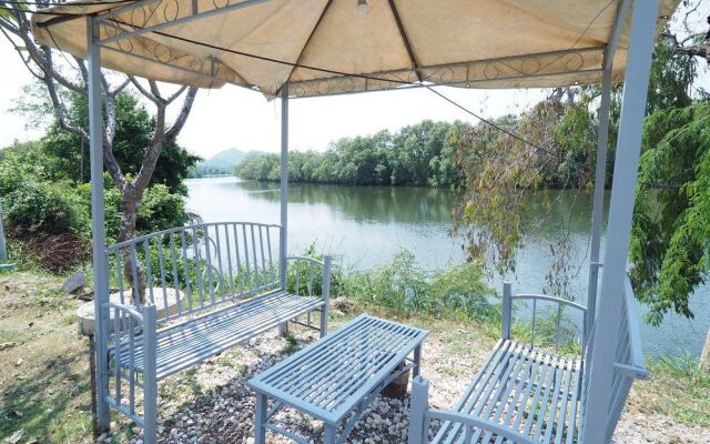 San - D Riverside Resort