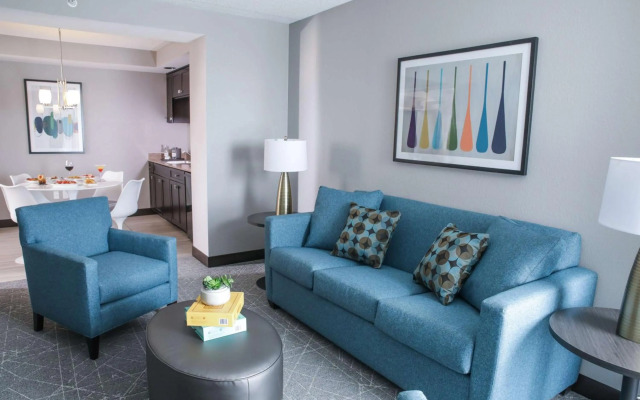 The Rewind West Des Moines, Tapestry Collection by Hilton