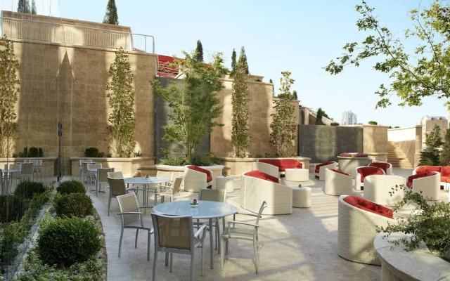 Apartments by Fairmont Baku Flame Towers