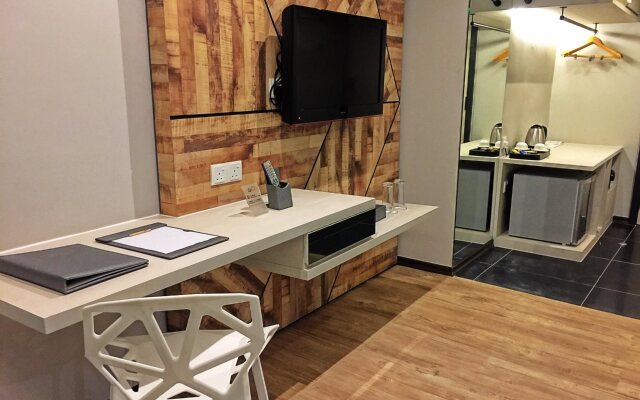 Embassy Hotel  Service Apartment