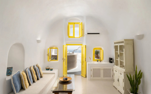 Valsamo Suites