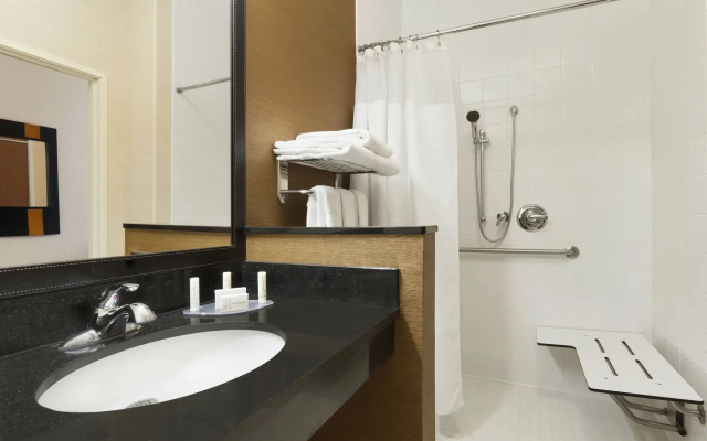Fairfield Inn & Suites Saginaw