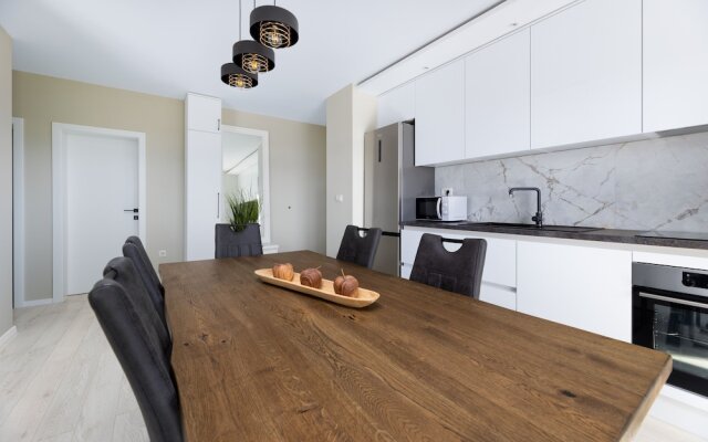 Stunning 2-bed Apartment in Kastela