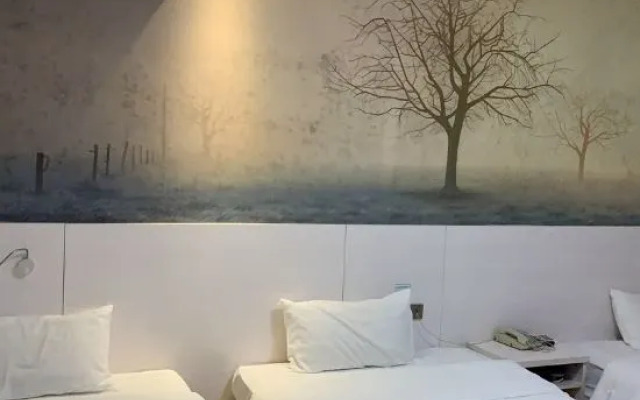 Kupai Hotel (Xiamen Railway Station Wucun Bus Station)