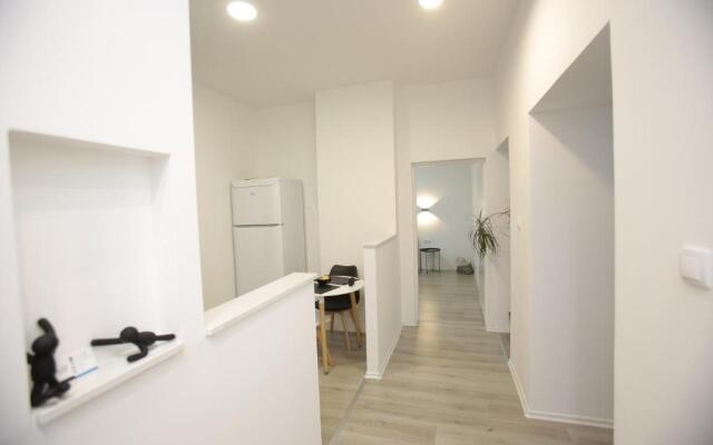 Miaap Apartments