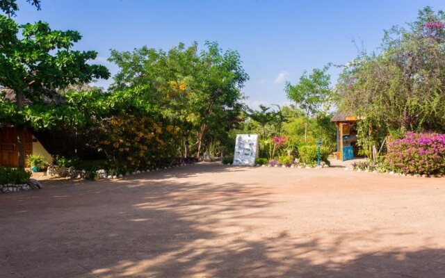 Manyara Wildlife Safari Camp