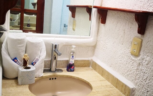 Cancun Plaza Condo Hotel