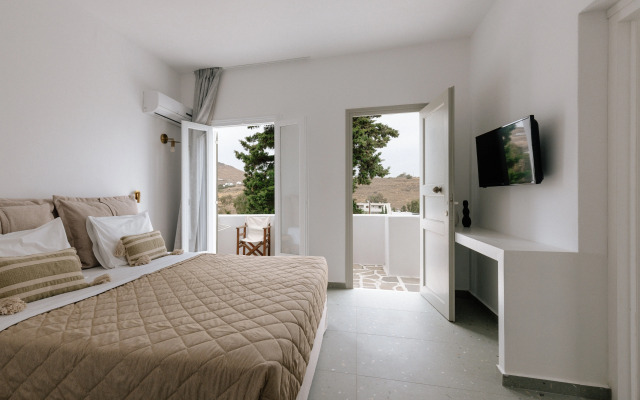 Pnoi Hotel