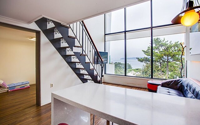 Tongyeong Mari Joa Pension