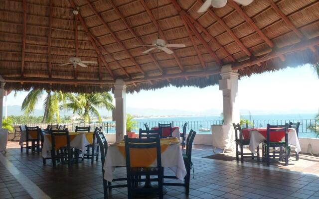 Dolphin Cove Inn