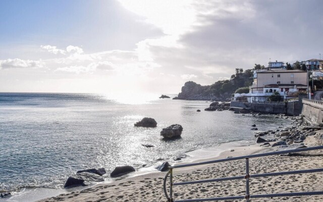 Nice Apartment in Guardavalle Marina With 1 Bedrooms