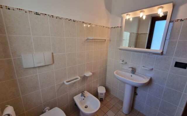 1-bed Apartment Abruzzo, Italy 15 Minutes to sea