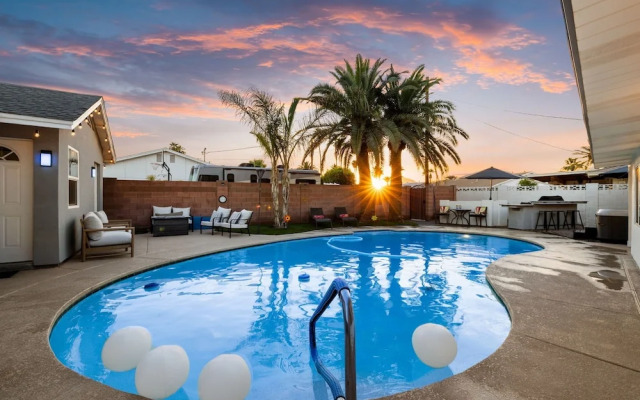 Desert Oasis Retreat Pool Spa Gameroom