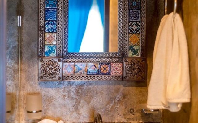 Tres Mentiras Boutique Rooms