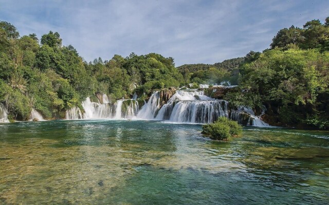 Awesome home in Sibenik w/ Outdoor swimming pool and 4 Bedrooms