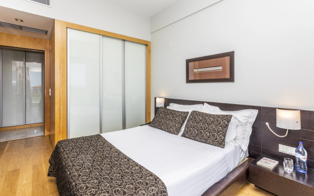 Crowne Plaza Caparica Lisbon by IHG