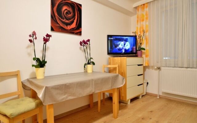 AJO Apartments Central