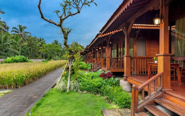 Uma Ulun Dugul by Uniquecations
