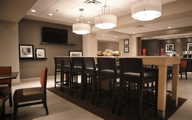 Hampton Inn Lexington Medical Center