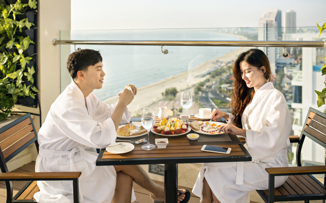 Paris Deli Danang Beach Hotel