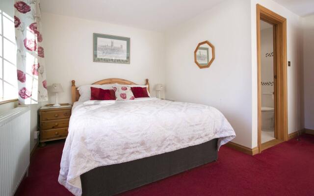 Iffin Farmhouse Accommodation