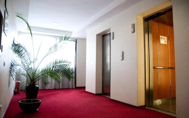 Hotel Rapsodia City Center