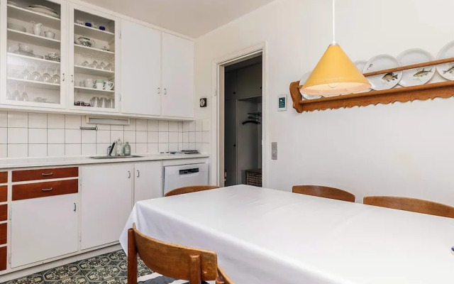 8 Person Holiday Home in Harpelunde