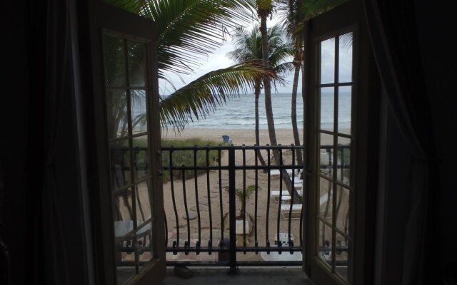 Courtyard Villa Hotel