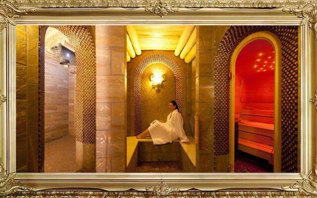 Landhaus & Burg Hotel Romantik