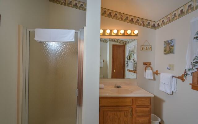 Home Sweet Cabin 4 Bedroom House