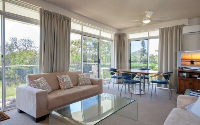 The Helm, Unit 1, 22 Voyager Close