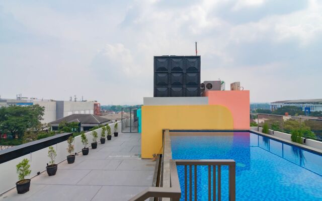 Sans Hotel Alexander Bandung