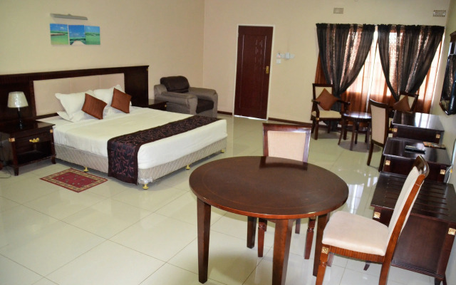 Riverside Hotel