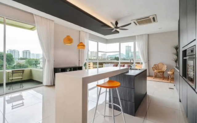 The Embassy Row 206 Apartments