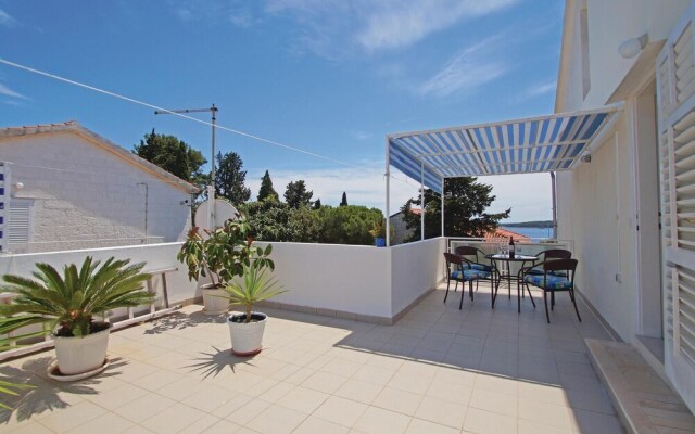 Stunning Home in Hvar With Wifi and 2 Bedrooms
