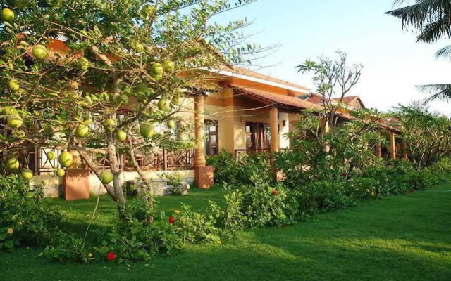 Sandhills Beach Resort & Spa