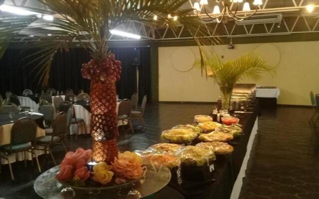 Canoas Parque Hotel