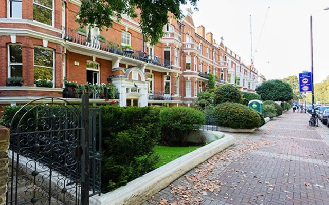 Veeve  House Battersea Park