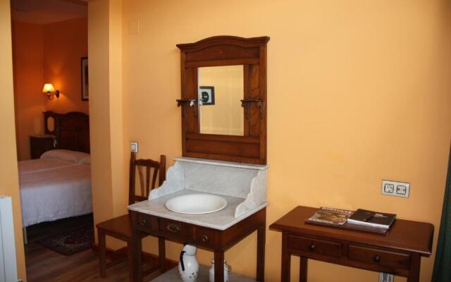 La Casona De Entralgo